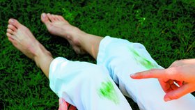 Víte, jak nejlépe vyčistit skvrnu od trávy nebo od krve?