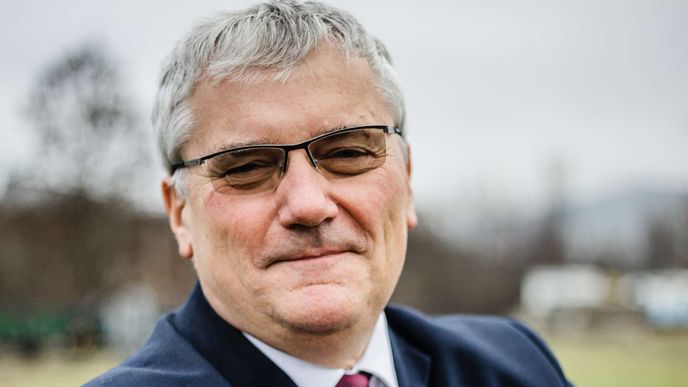 Prezident Svazu dopravy a výkonný ředitel ŽESNAD Oldřich Sládek Prezident Svazu dopravy a výkonný ředitel ŽESNAD Oldřich Sládek