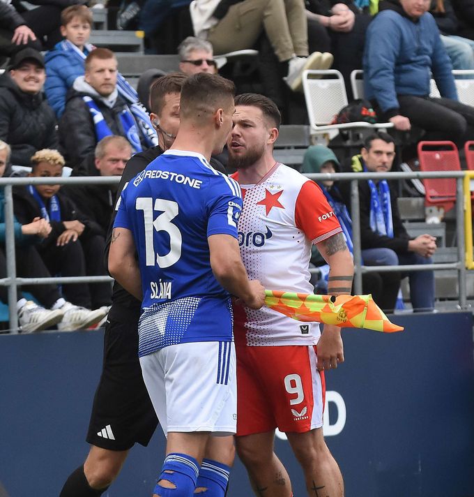 Změny v Sigmě: Janotkovi oblíbenci na odchodu, opora přišla o místo. Náhrada z Karviné? Změny v Sigmě: Janotkovi oblíbenci na odchodu, opora přišla o místo. Náhrada z Karviné?