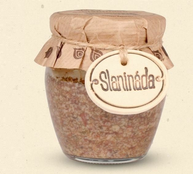 Nemusí marmeládu? Kupte mu slaninádu, která se dá rozetřít třeba na toust nebo topinku, 180 g, 259 Kč, www.chutmoravy.cz.