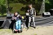 Janek Ledecký slanil na invalidním vozíku Nuselský most. Jaké to bylo? Jako natáčení klipu Na ptáky jsme krátký