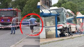 Tragická nehoda ve Slaném. Jel řidič autobusu v pantoflích?