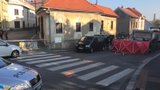 Tragédie ve Slaném: Tahač na přechodu srazil ženu, na místě zemřela
