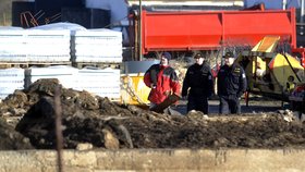 Policie prohledává sklad munice ve Slatině u Vysokého Mýta