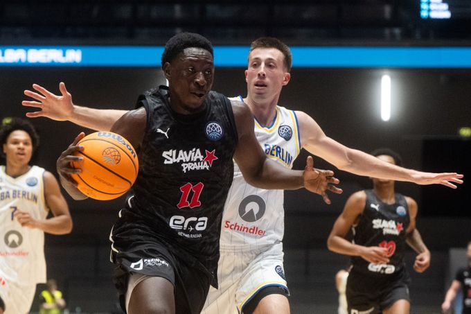 Slavia v Lize mistrů na úvod padla. Basketbalisté v azylu vysoko podlehli Berlínu Slavia v Lize mistrů na úvod padla. Basketbalisté v azylu vysoko podlehli Berlínu