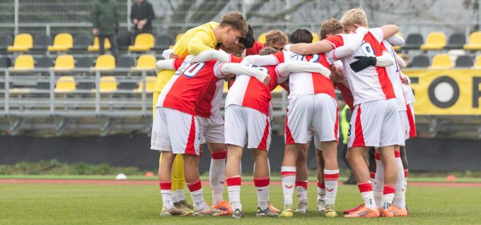 ONLINE: Tottenham U19 - Slavia U19 2:0. Pražané hrají o postup v juniorské LM ONLINE: Tottenham U19 - Slavia U19 2:0. Pražané hrají o postup v juniorské LM
