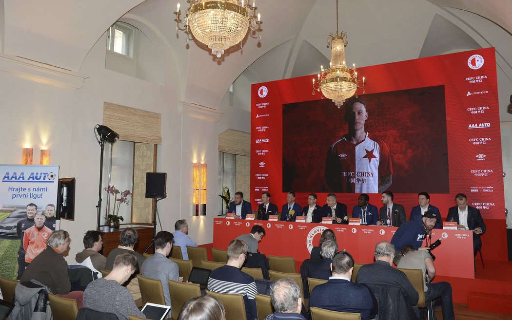 Velká tisková konference Slavie před začátkem jara