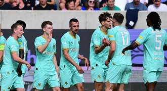 ONLINE + VIDEO: Hradec - Slavia 0:2. Staněk skvěle odmítl snížení