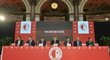 Vedení Slavie včetně trenéra Dušana Uhrina na tiskové konferenci