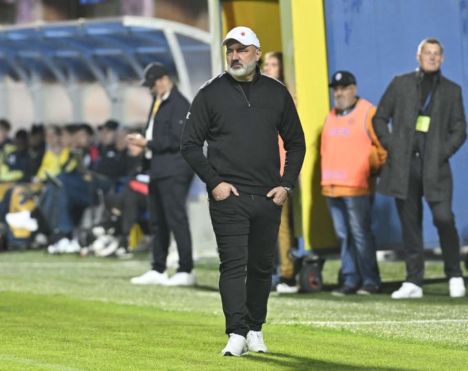Velká pochvala za hřiště, prohlásil Trpišovský ve Zlíně. Ocenil i stopery a Šmigu Velká pochvala za hřiště, prohlásil Trpišovský ve Zlíně. Ocenil i stopery a Šmigu