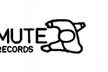 Slavná nahrávací společnost Mute Records, již v roce 1978 založil Daniel Miller a kterou v roce 2002 koupila skupina EMI Music za 33 milionů dolarů, bude podle informací serveru Billboard.biz opět nezávislým labelem.