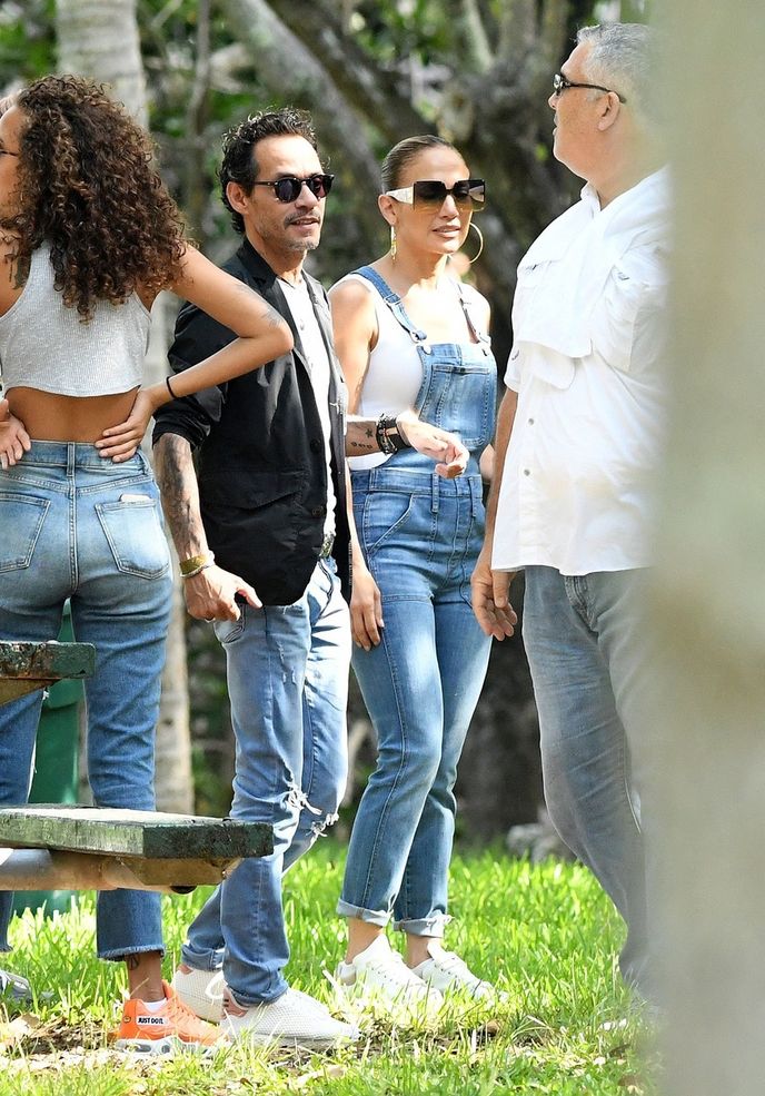 Marc Anthony a JLo přišli podpořit dceru na závodech v Miami (2019)