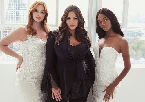 Těhotná modelka Ashley Graham se spojila se španělskou značkou Pronovias a pomohla propagovat její novou kolekci svatebních šatů.