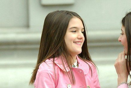 Vánoční zázrak: Suri Cruise se usmála. Co ji tak pobavilo? 