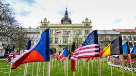 Plzeň ožila Slavnostmi svobody: Letos opět hlavně on-line, ale nad městem přeletí letka