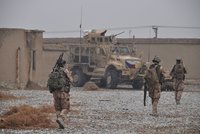 Ministr Metnar u vojáků v Afghánistánu: „Jste to vy, na které může být naše republika hrdá.“