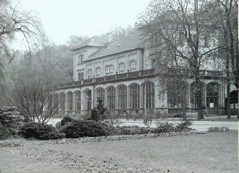 Šlechtova restaurace v dubnu 1969