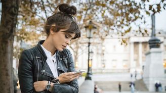 Rozchod přes SMS: Jak se s ním vyrovnat? Poradí Honza Vojtko