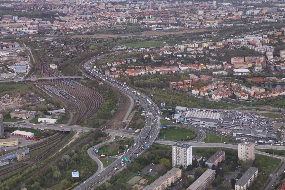 Sledovali jsme dopravu z policejního vrtulník