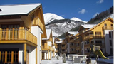 Luxusní lyžování v Alpách levně a bez front? Víme o utajeném místě!