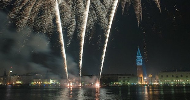 S velkou slevou si můžete užít Silvestr také v Benátkách a mnoha dalších evropských městech