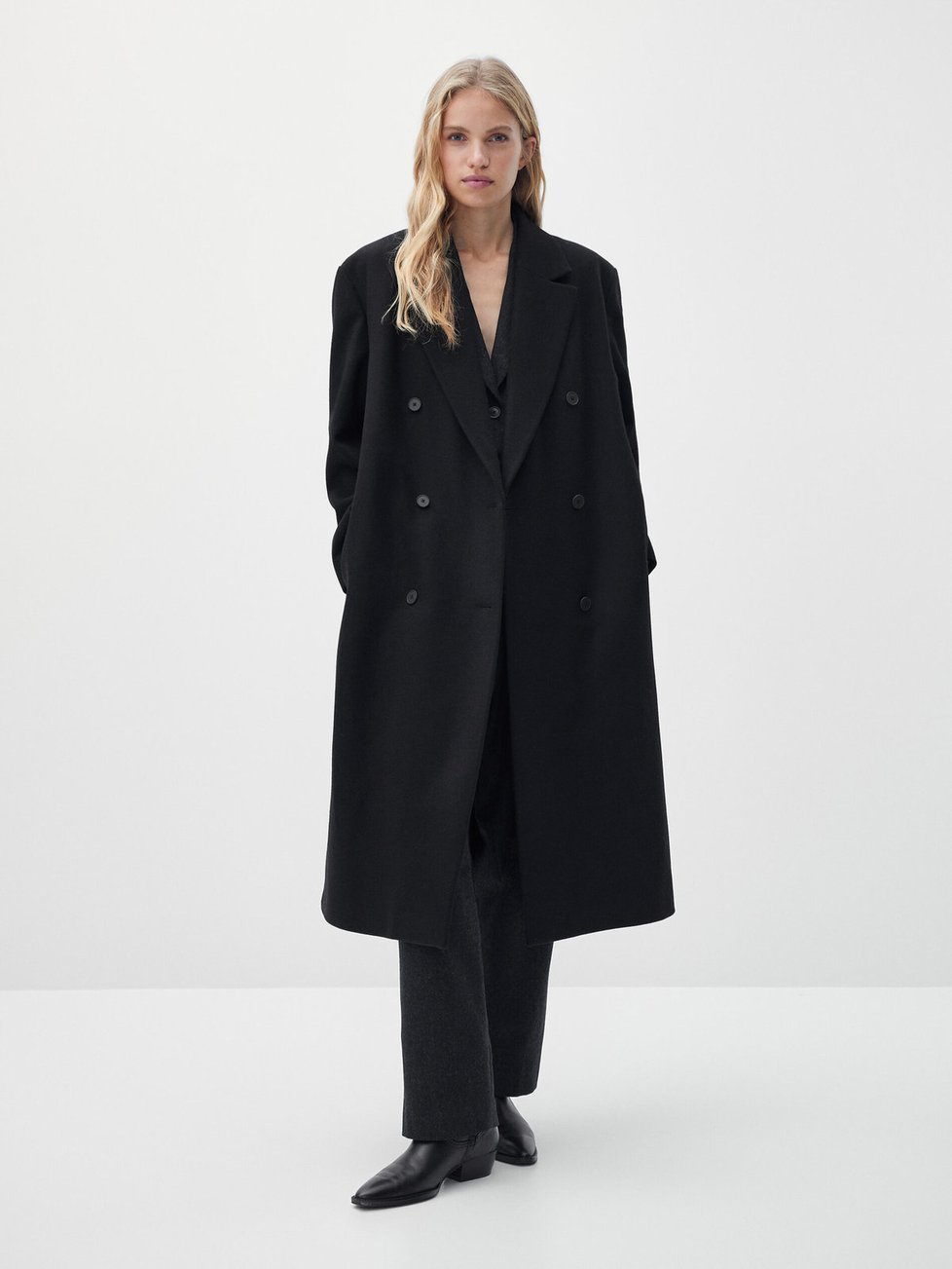 Kabát Massimo Dutti, původní cena 6595 Kč, po slevě 2899 Kč