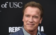 Schwarzenegger šokuje svou kondicí: Svaly jako zamlada! 