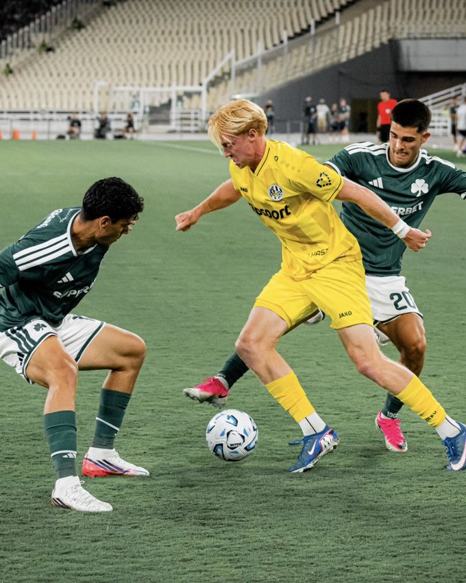 ONLINE: Panathinaikos - Hradec 0:0. Votroci měli největší šanci, Van Buren napálil tyč! ONLINE: Panathinaikos - Hradec 0:0. Votroci měli největší šanci, Van Buren napálil tyč!