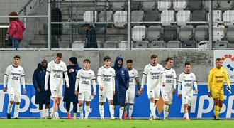 Slovácko na rozcestí: Jedenácti hráčům končí smlouvy! Někteří odejdou, říká kouč Slovácko na rozcestí: Jedenácti hráčům končí smlouvy! Někteří odejdou, říká kouč