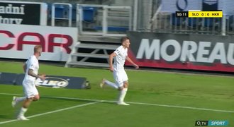 SESTŘIH: Slovácko - Hradec 1:0. Trefil se Mareček, červená i pro Svědíka