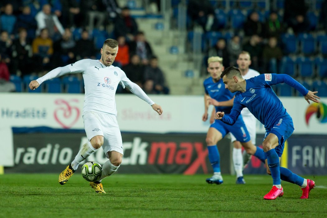 Stanislav Hofmann (vlevo) a Jakub Pešek (vpravo) během čtvrtfinále MOL Cupu