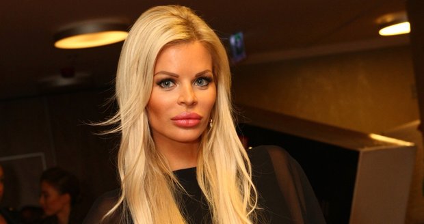 Slovenská modelka Silvia Kucherenko má z ostudy kabát.