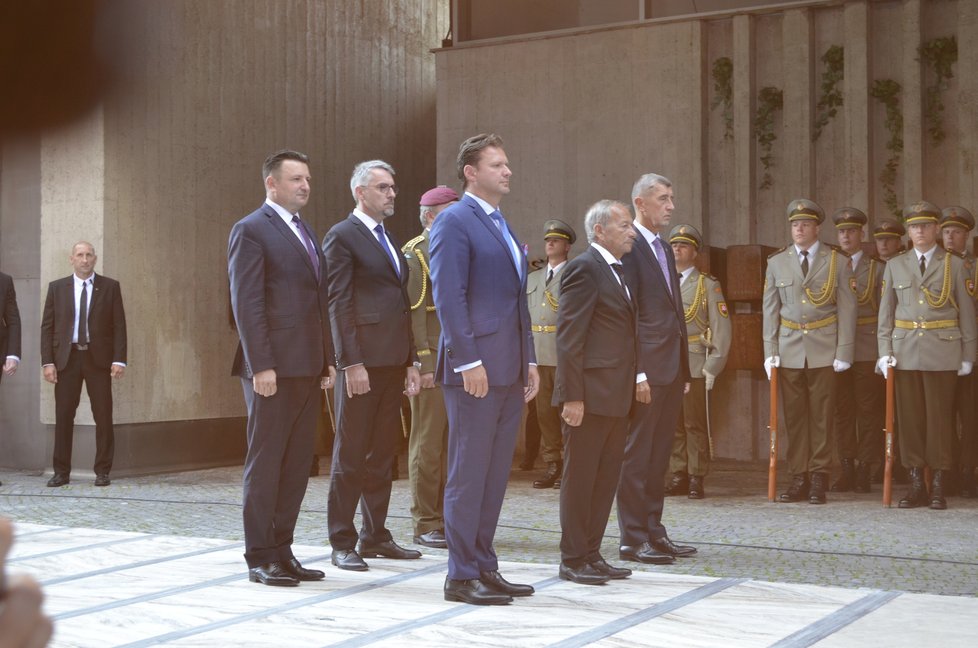 Česká delegace během pietního aktu na 75. výročí Slovenského národního povstání (29. 8. 2019)