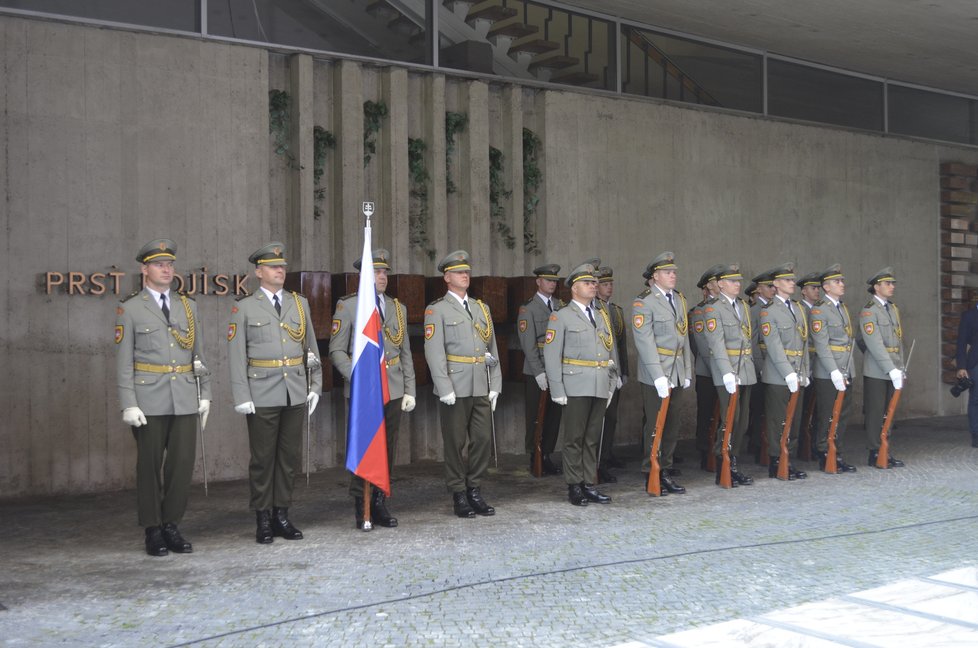 Snímky z celonárodních oslav 75. výročí Slovenského národního povstání