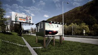 Netradiční projekt na Slovensku spojí billboardy s domečky pro bezdomovce