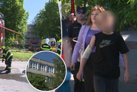 Hrůza ve škole svatého Františka z Assisi: Dva žáky na hodině chemie poleptala kyselina