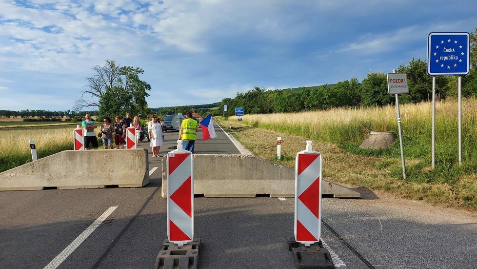 Slovensko uzavřelo v pondělí 5. července 2021 kvůli opatřením ohledně covid-19 hraniční přechody s ČR.