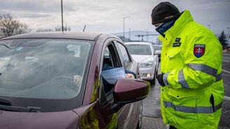 Cestování na Slovensko komplikuje lockdown. Co byste měli vědět, než dorazíte na hranice