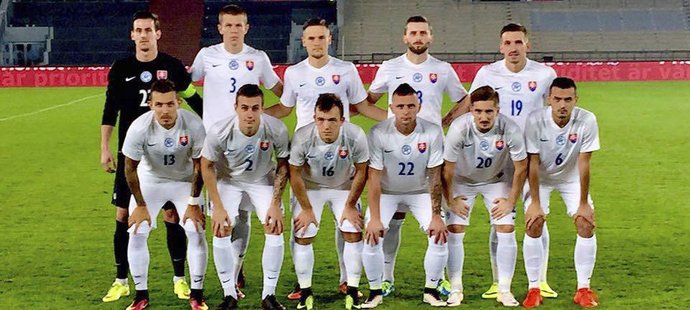 Fotbalisté Slovenska schytali šest branek od Švédska