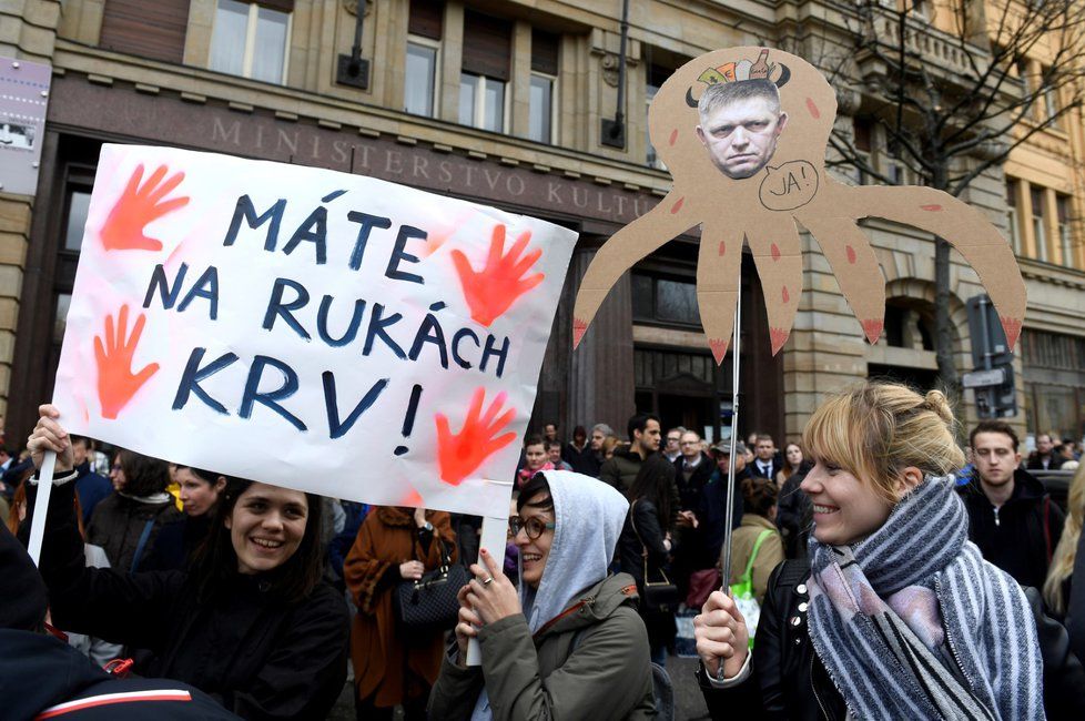 Kuciakova vražda vyvolala na Slovensku největší demonstrace od pádu komunismu v roce 1989.