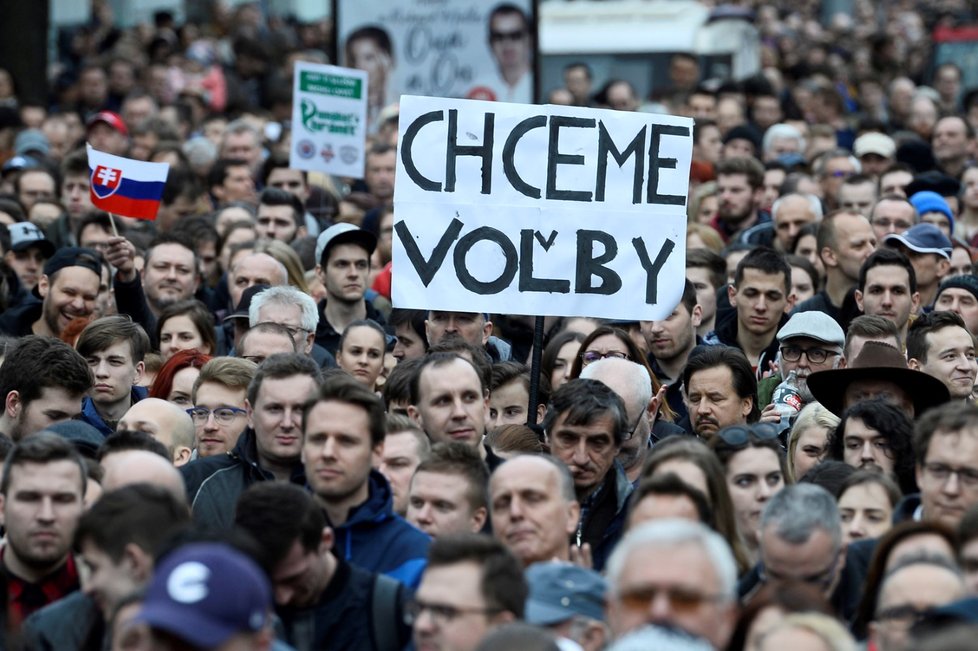 Kuciakova vražda vyvolala na Slovensku největší demonstrace od pádu komunismu v roce 1989.