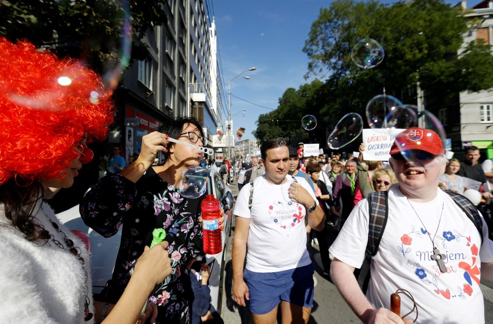 Tisíce lidí protestovaly v Bratislavě proti interrupcím (22. 9. 2019)