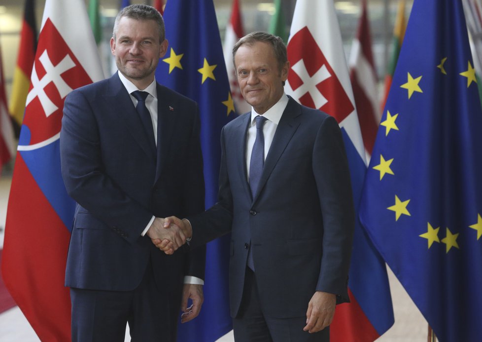 Slovenský premiér Peter Pellegrini a předseda Evropské rady Donald Tusk.