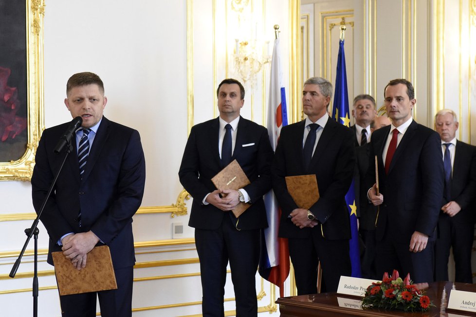 Zástupci slovenských vládních stran podepsali koaliční smlouvu.