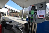 Slovensko zavedlo dvojí ceny nafty: Češi zaplatí víc! Jak to v praxi funguje?