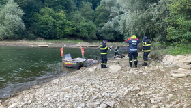 Natálii hledaly desítky lidí, tělo v růžovém tričku a šortkách se našlo po třech týdnech plavat na hladině.