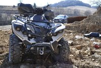 Útěk před policií nevyšel: Řidič čtyřkolky po nehodě zemřel