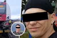 Deváťáka spolužáci vyhecovali k sebevraždě a teď... Romanův táta zemřel při nehodě!