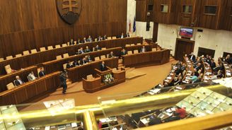 Slovenský parlament schválil kontroverzní novelu tiskového zákona 