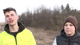 V okrese Prešov se rozběhla pátrací akce po dvou a půlročním chlapci, který neslyší a nemluví, poté, co zůstal ztracený na louce.